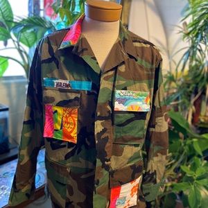 Vintage camo vintage hawaiian print pockets